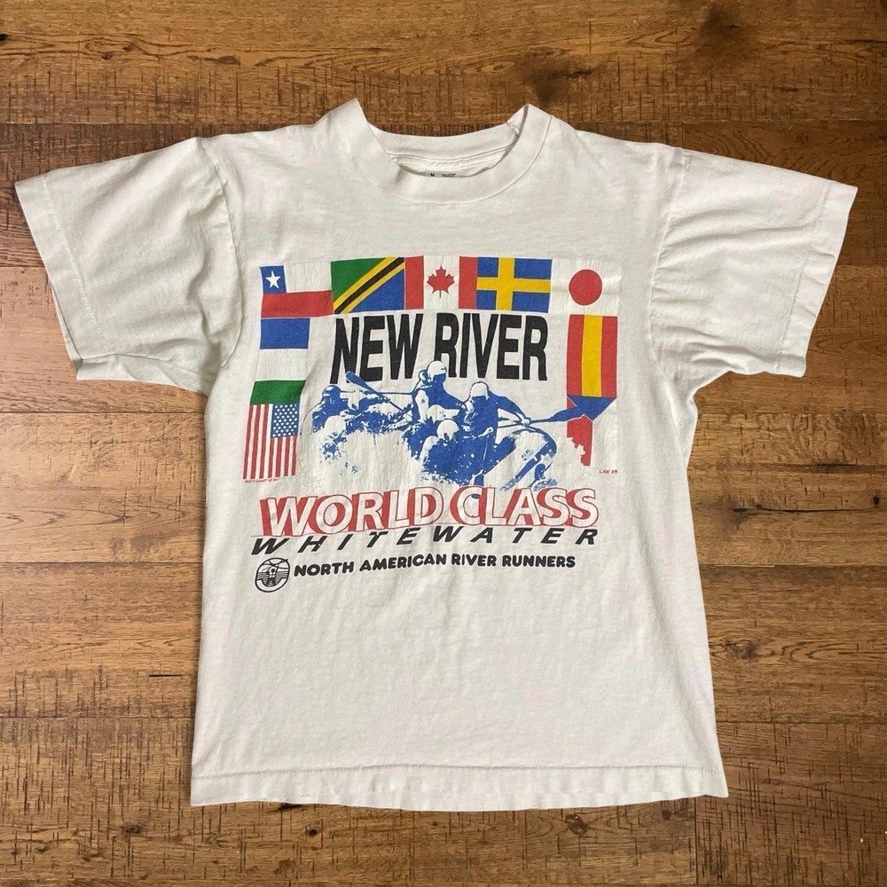 Fruit of the Loom T-Shirt Mens M White Retro 90s New River Whitewater Graphic